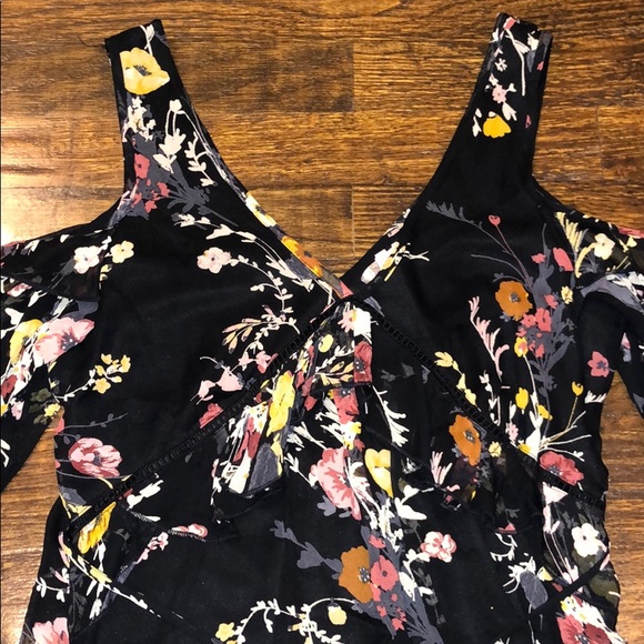 Trendy Floral Cold Shoulder Mini Dress - Picture 2 of 5